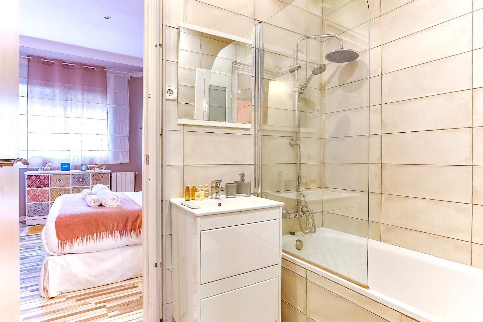 Sweett - Charming In Sant Gervasi Apartman Barcelona Kültér fotó